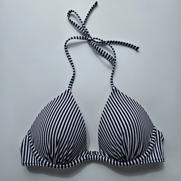 Shade & Shore Other - Shade & Shore Monochrome Striped Bikini Top Black/White 36B